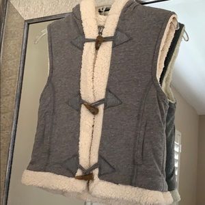 Mudd Sweater vest